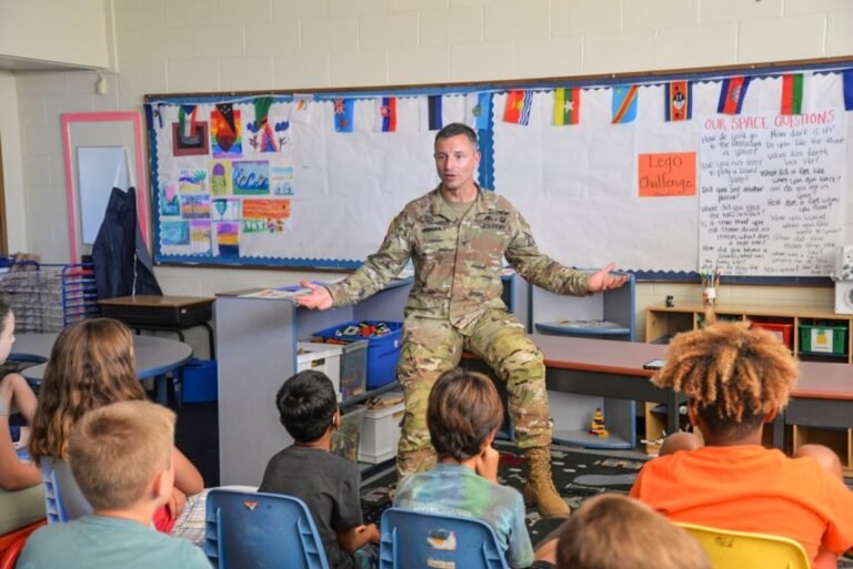 USAG-KA Commander Shares Science and Tales at Little one & Youth Companies Summer time Area Jam